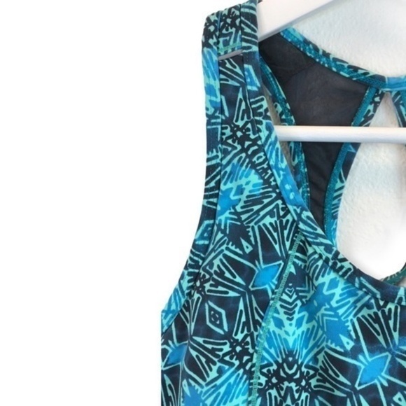 Athleta Blue Geometric Workout Casual Tank Top - Picture 6 of 7